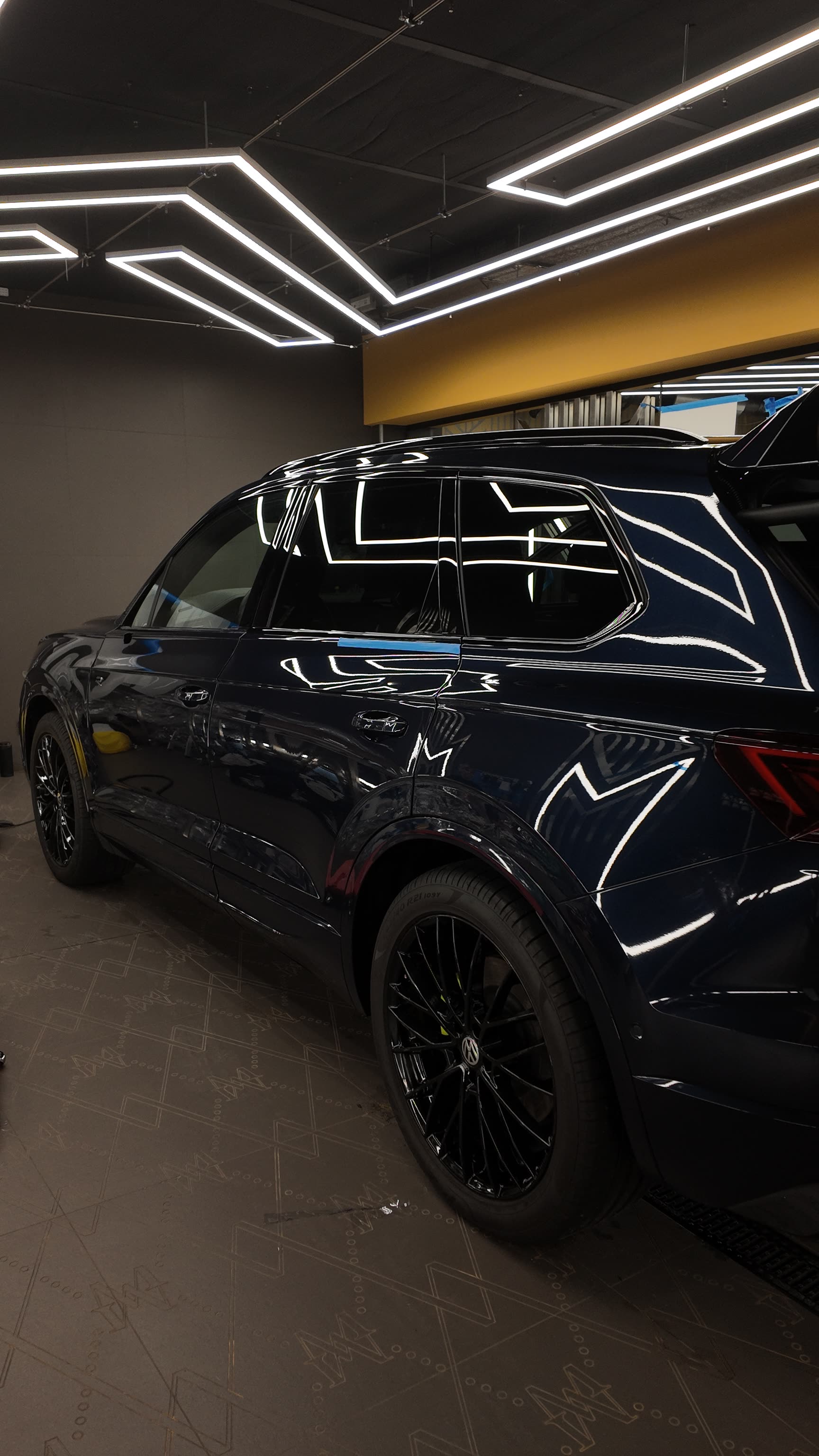 VW Touareg R до PPF бок